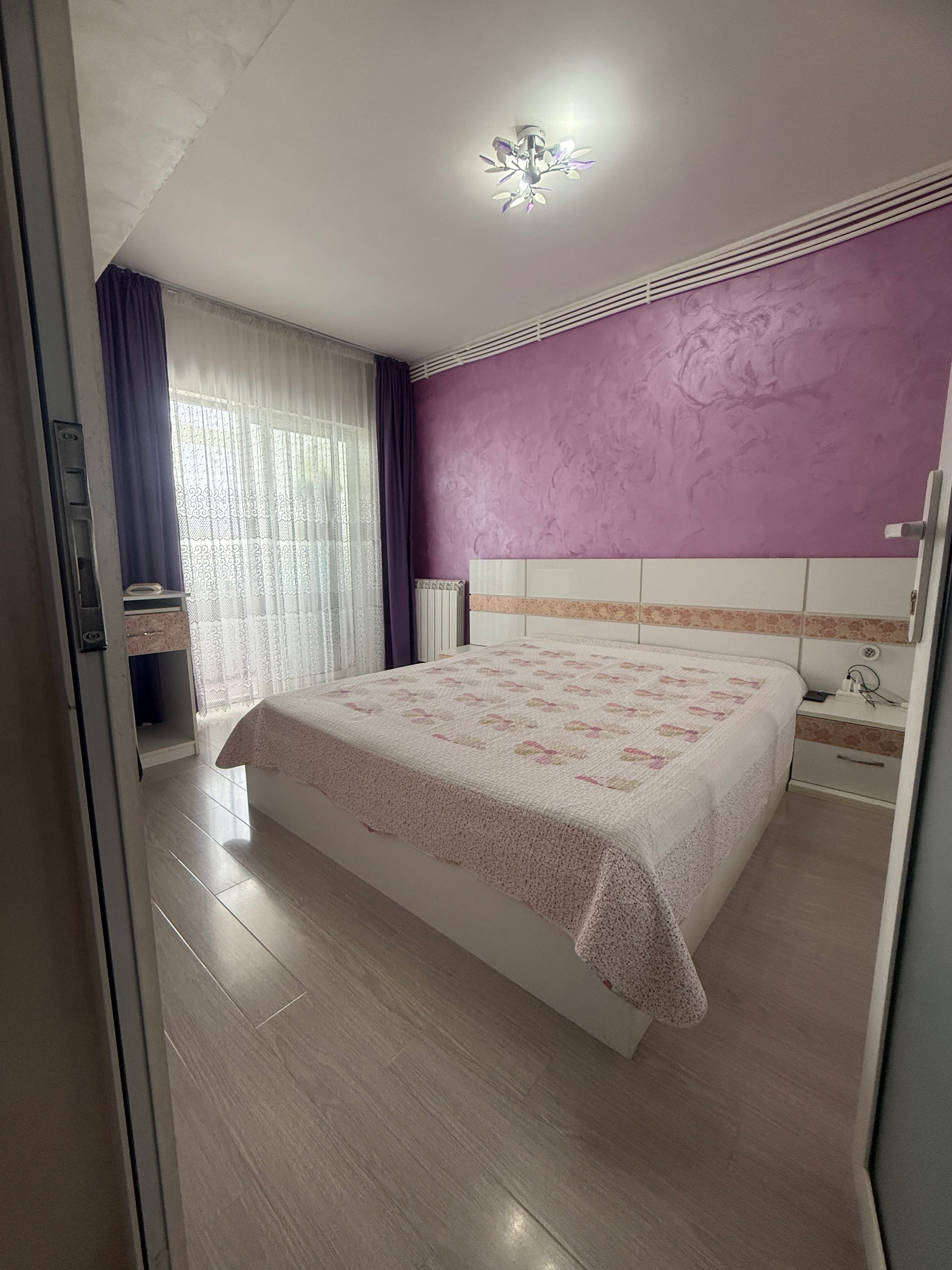 Apartament 2 camere decomandat, Micro 13