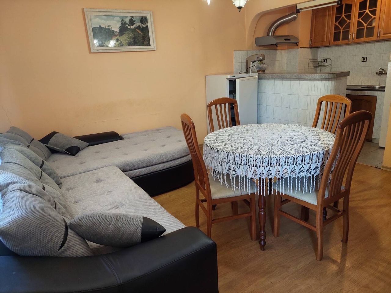 Дава се под наем Двустаен апартамент в Бургас, Лазур - 70 кв.м за 129900 € - Снимка #7