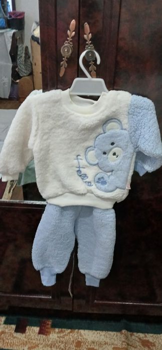 Продам тёплые двойку для новорождённого