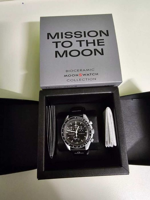 Omega Swatch Moonswatch Mission to the Moon