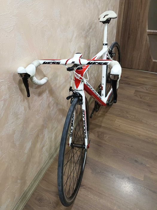 Карбонов шосеен велосипед Shockblaze Supreme S1