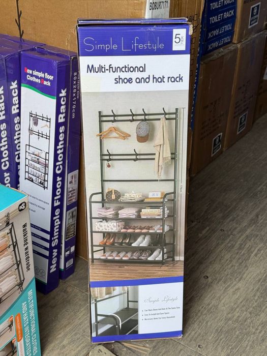 Oyoq kiyim hamda kiyim iladigan garderob