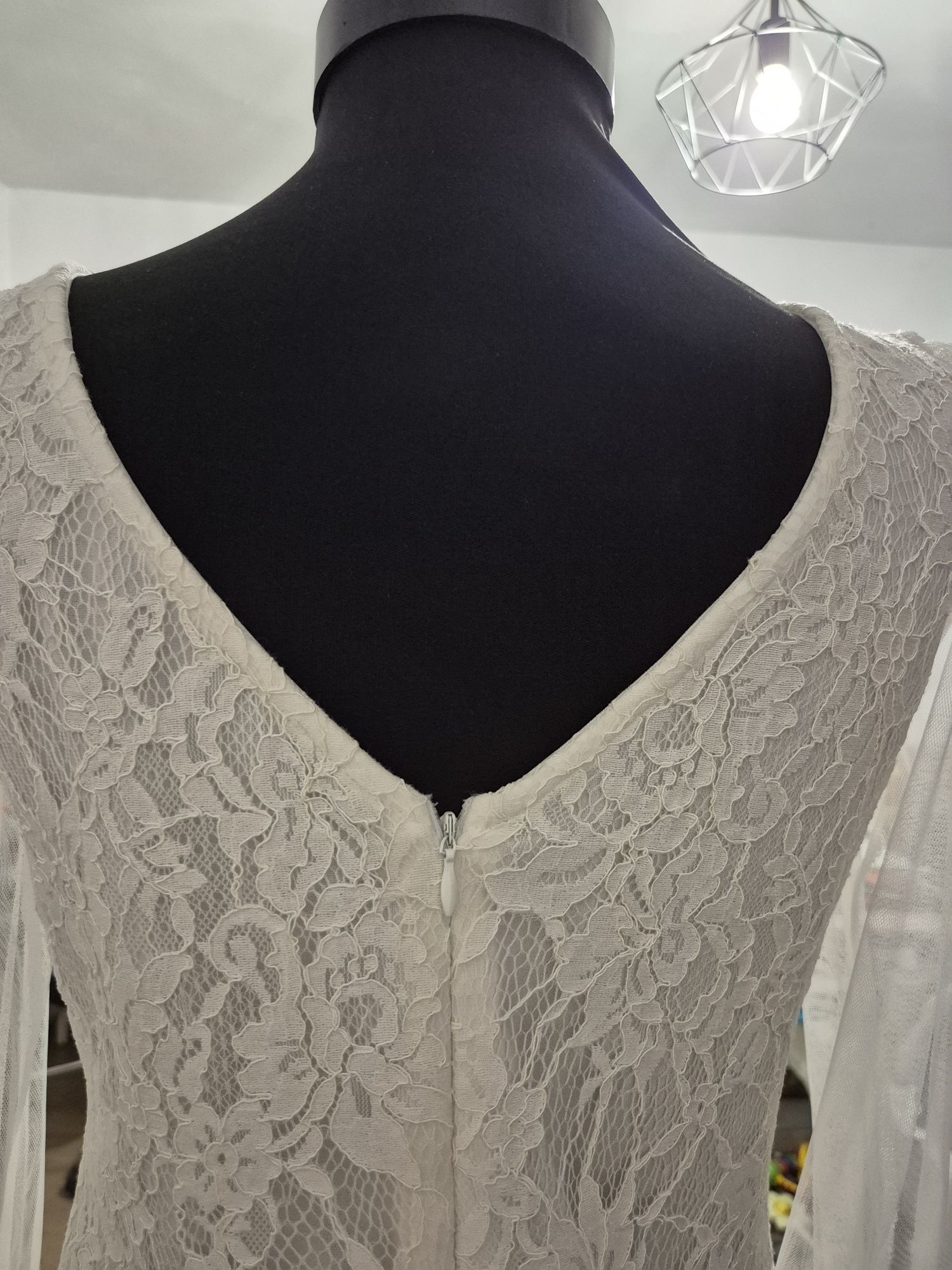 Rochie eleganta din dantelă