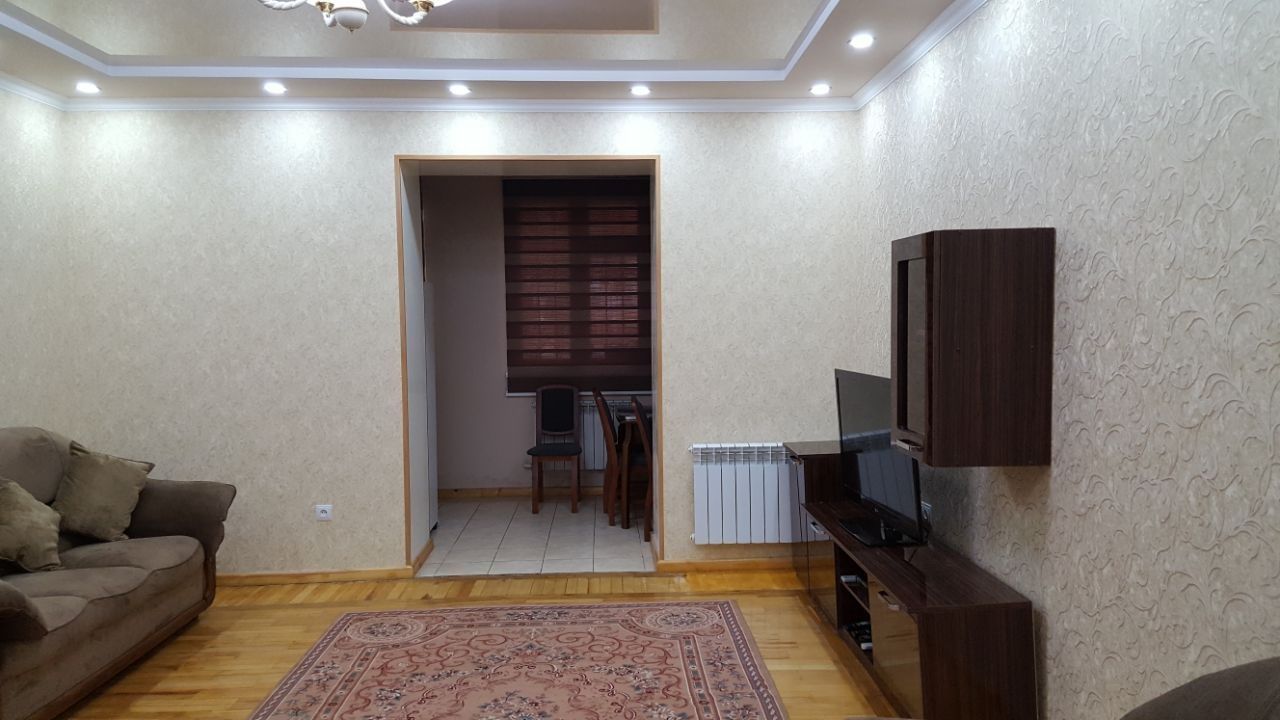 Аренда квартиры, ул. Афросиаб, 3/1/4