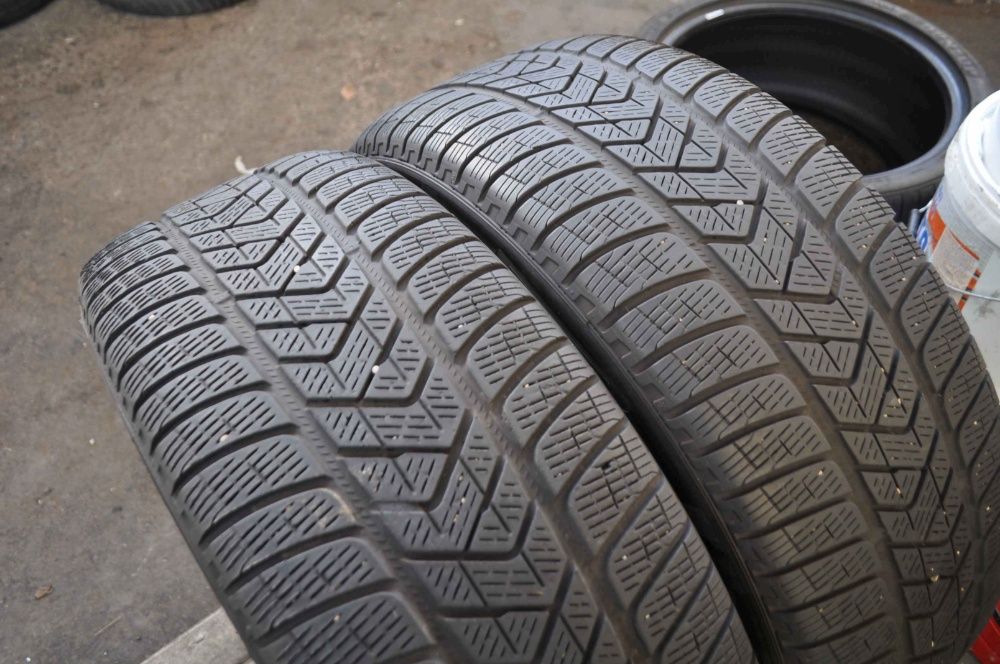 SET 2 Anvelope Iarna 235/55 R19 PIRELLI Scorpion Winter 101H - Runflat