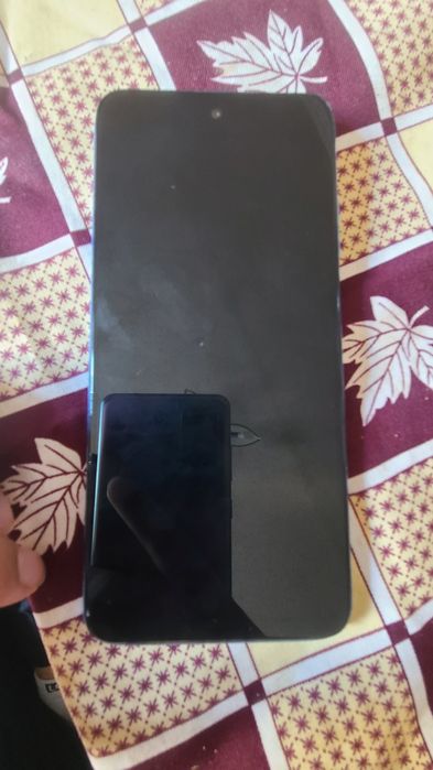 Redmi 10 holati ideal karobka dakmet bor manzil uzun hokimyat