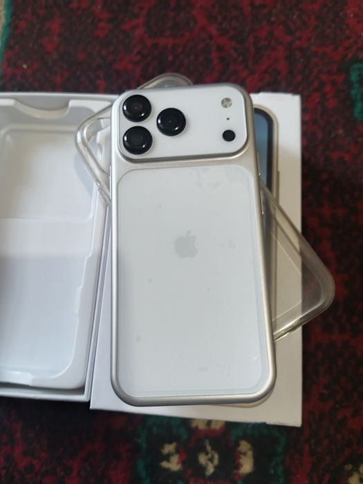 Apple 17 мини вариант новый коробка документ всё есть