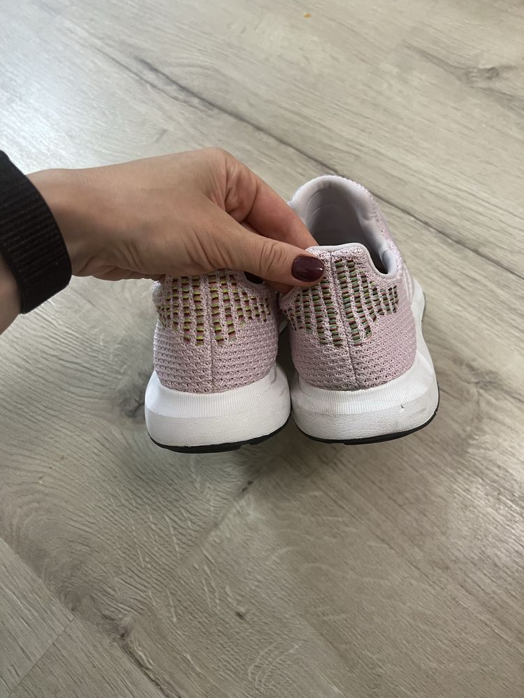 Adidas маратонки тип чорап