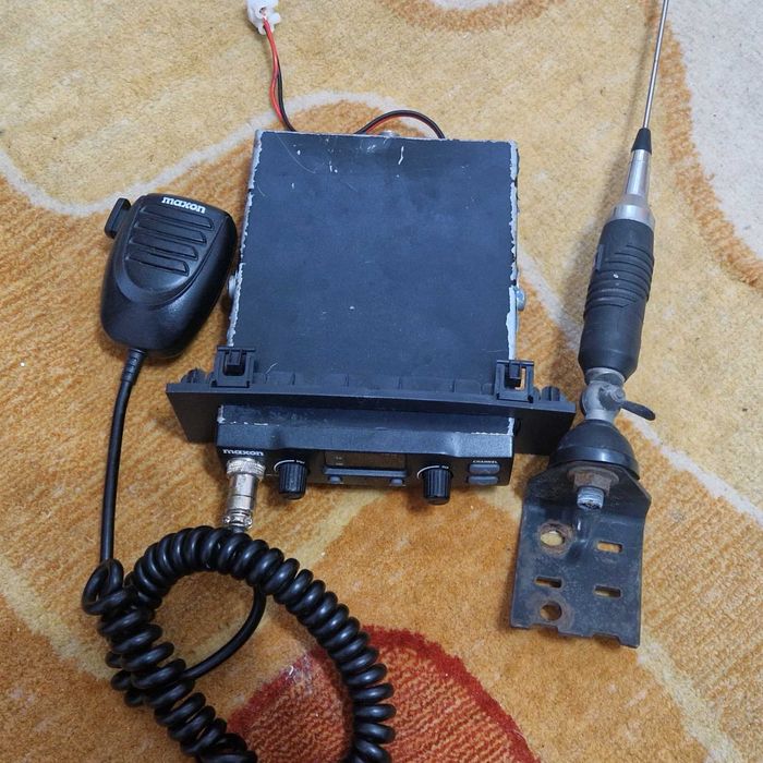 Statie radio CB Maxon CM10 cu squelch automat