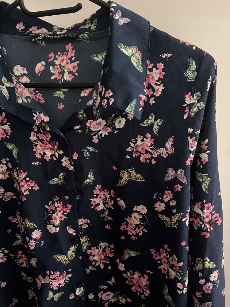 Cămașă cu print floral