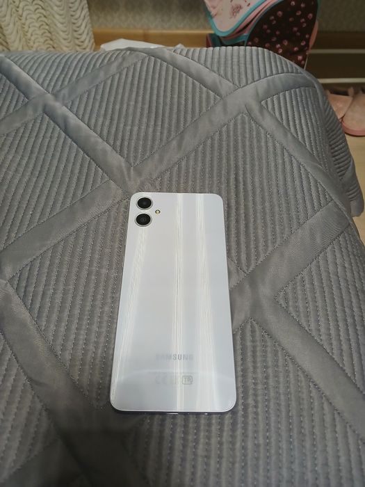 Самсунг А05 продам