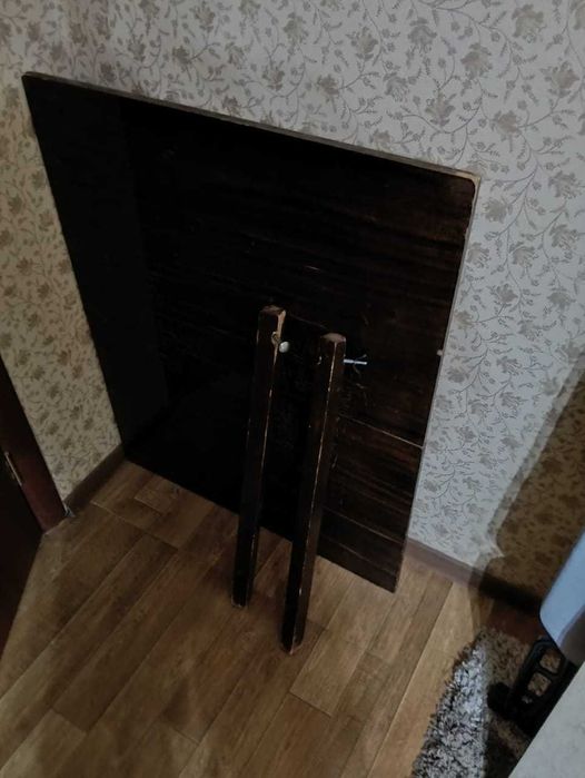 стол обеденный, раздвижной.
