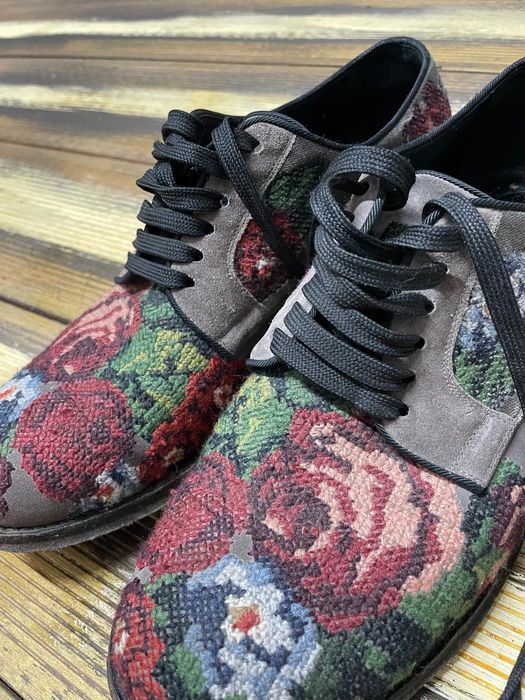 Pantofi piele brodata