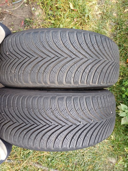 Vând 2 anvelope de iarna 225 55 r16 MICHELIN aproape noi