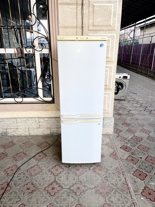 Продам холодильник Самсунг рабочая 100%