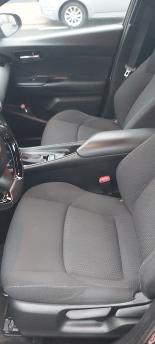 Vand Toyota chr hibrid