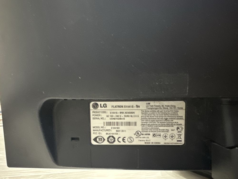 Монитор, router. . Кому надо предлагайте цену