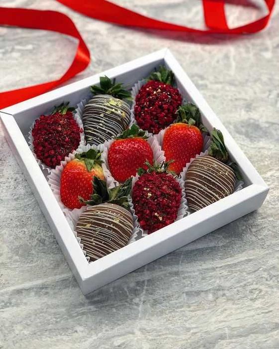 Клубника в шоколаде Астана Доставка подарков