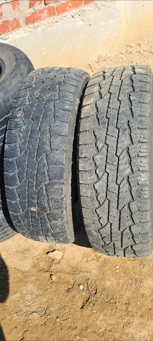 Всесезонные шины
отличном состоянии Nokian Rotiva