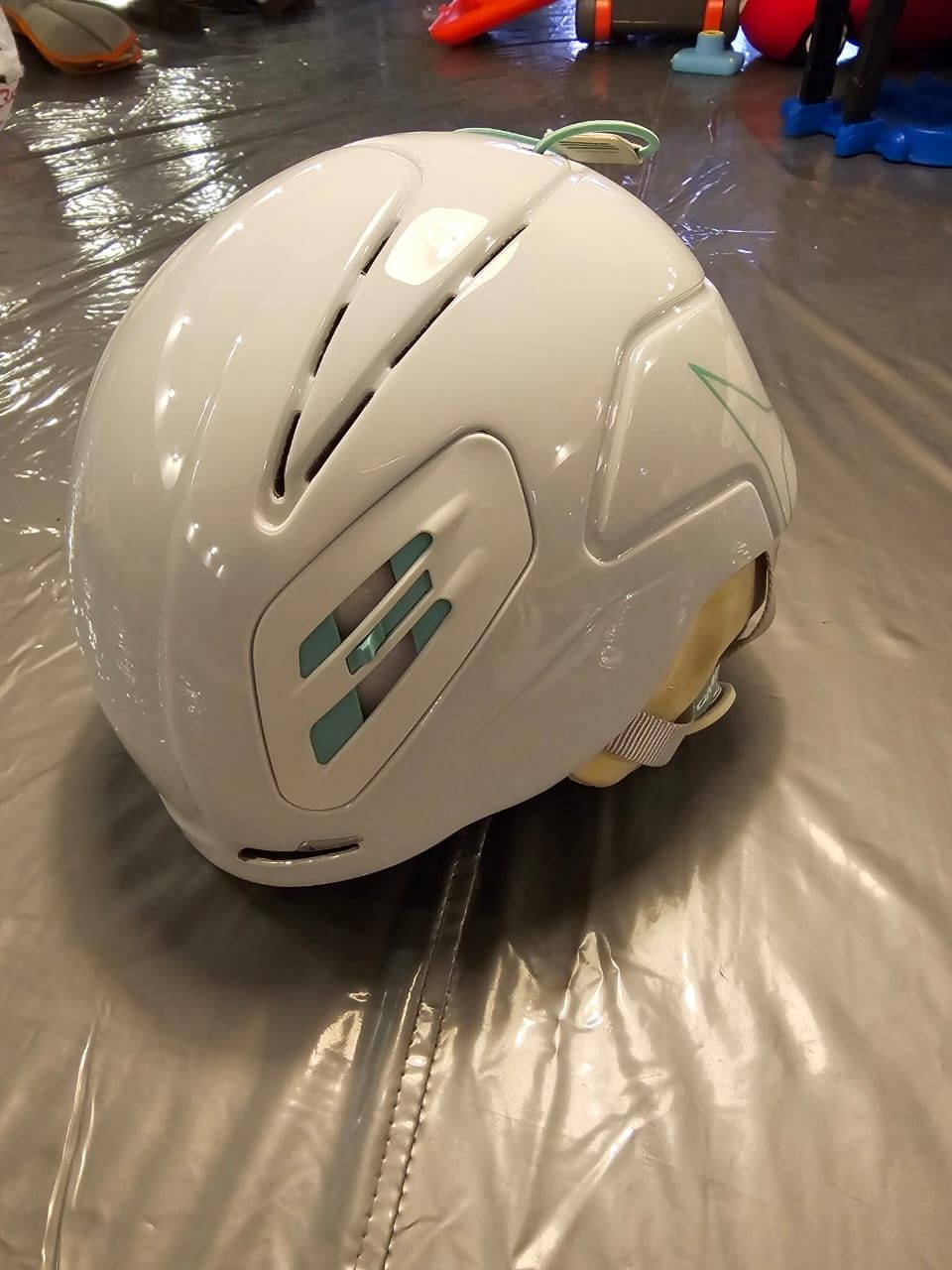 Шлем горнолыжный Atomic, размер S