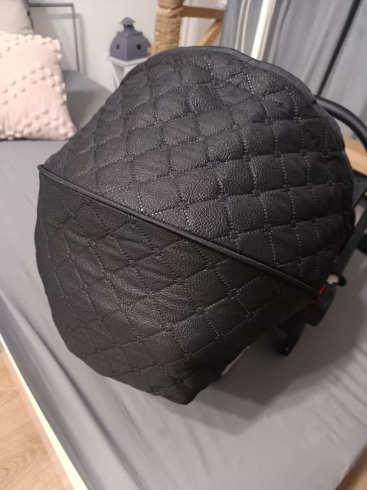 Cos scaun scoica  copii auto superb nou