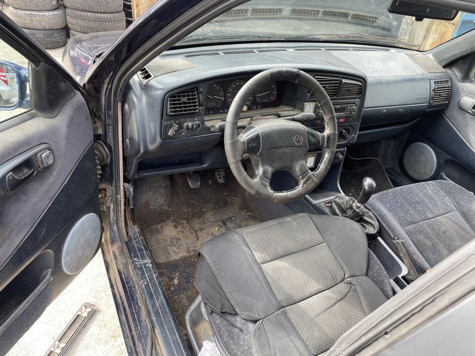 Vw Passat 3 2.0 115кс 1996г На Части