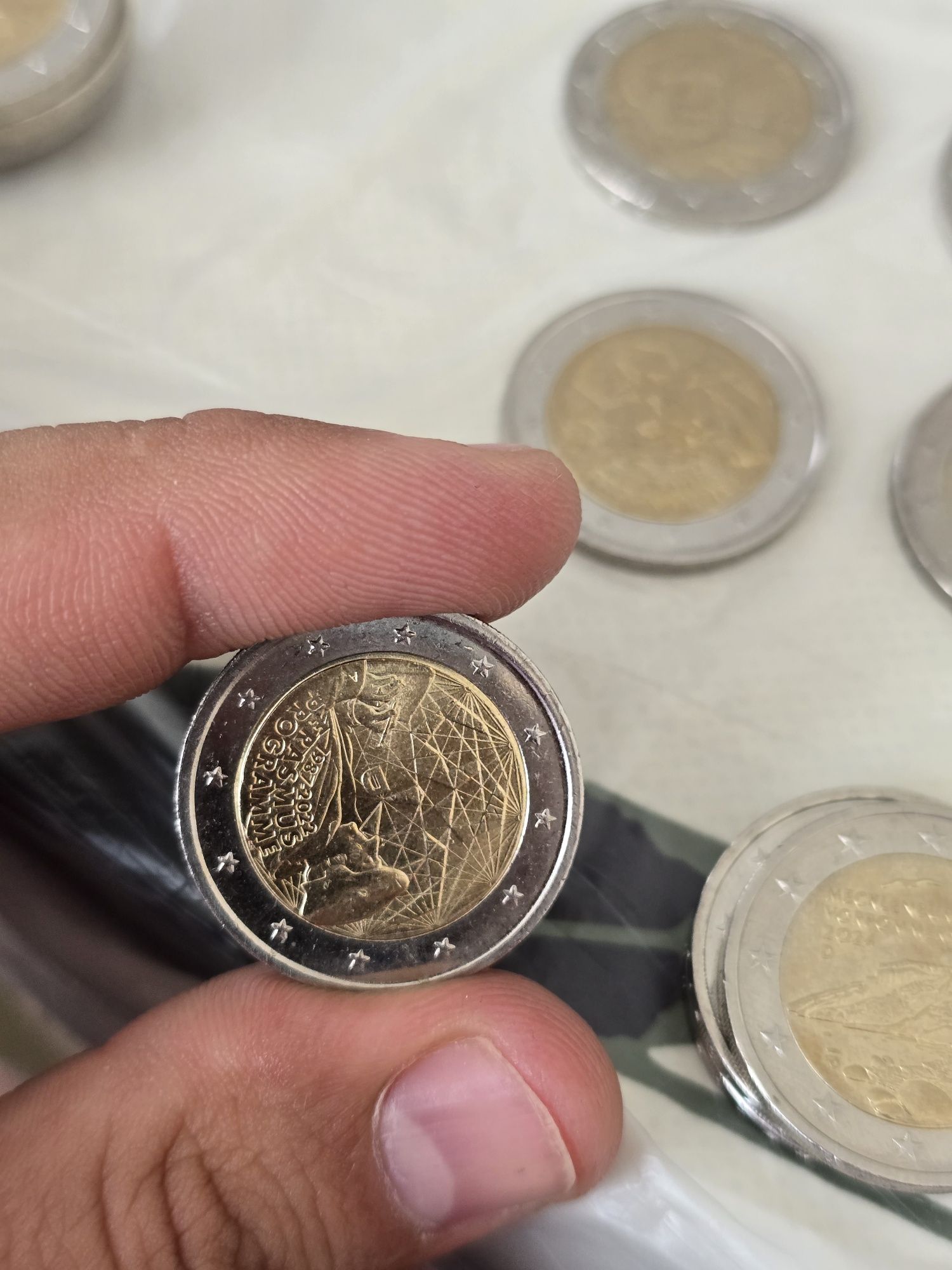 Редки монети от 1€ и 2€.