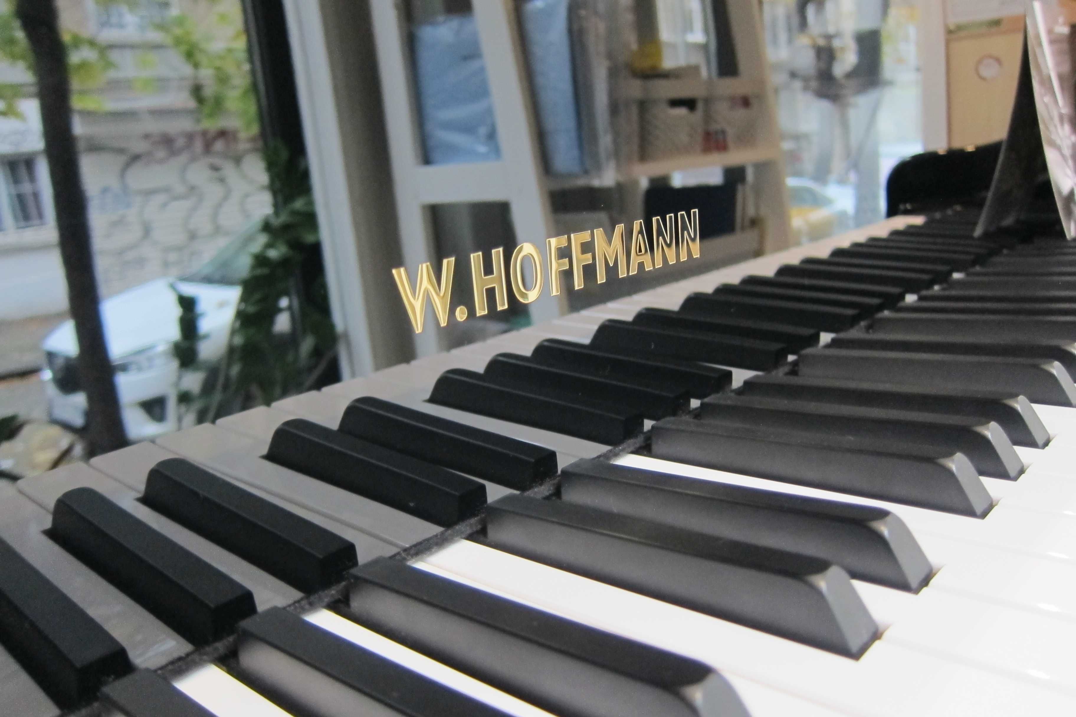 НОВ европейски роял W.HOFFMANN продава пиано магазин Мелодия