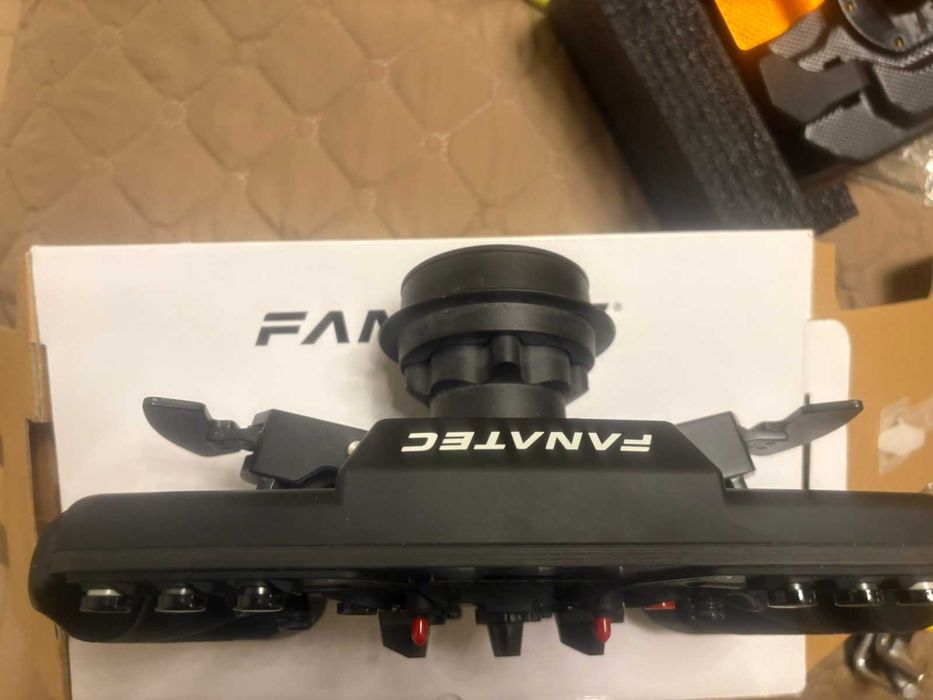 Fanatec CSL DD 8nm, Formula v2.5 (QR2), McLaren V2 (QRLite), CSL320 V2