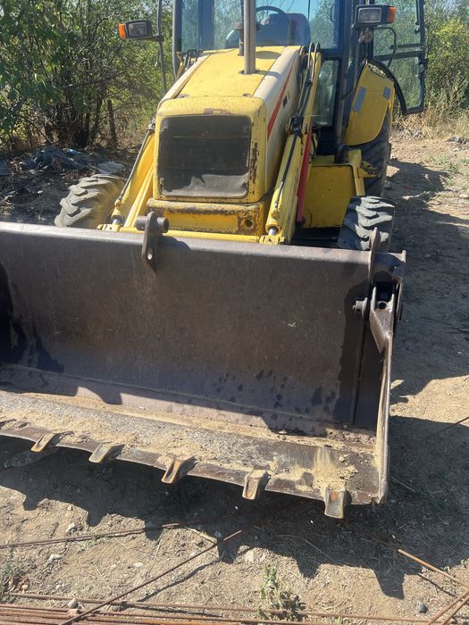 De vanzare buldoexcavator New Holland