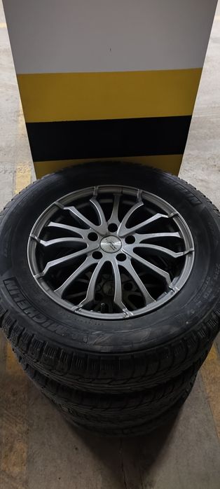 Мишлен на дисках 235/65/17