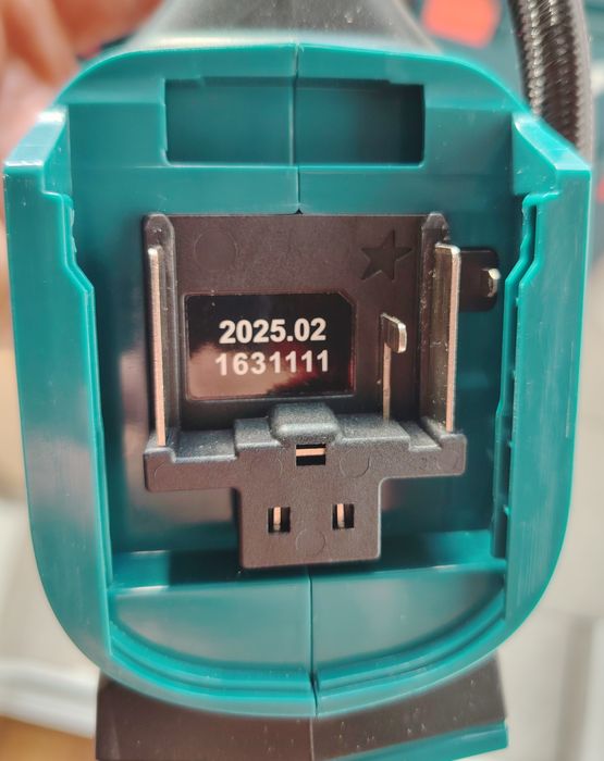 Compresor auto pompa Makita DMP 180