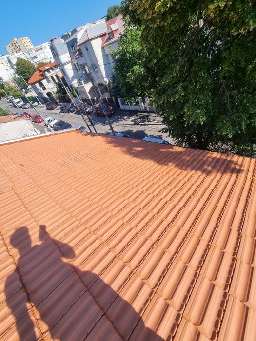 Meseriași acoperisuri complete reaparati urgente