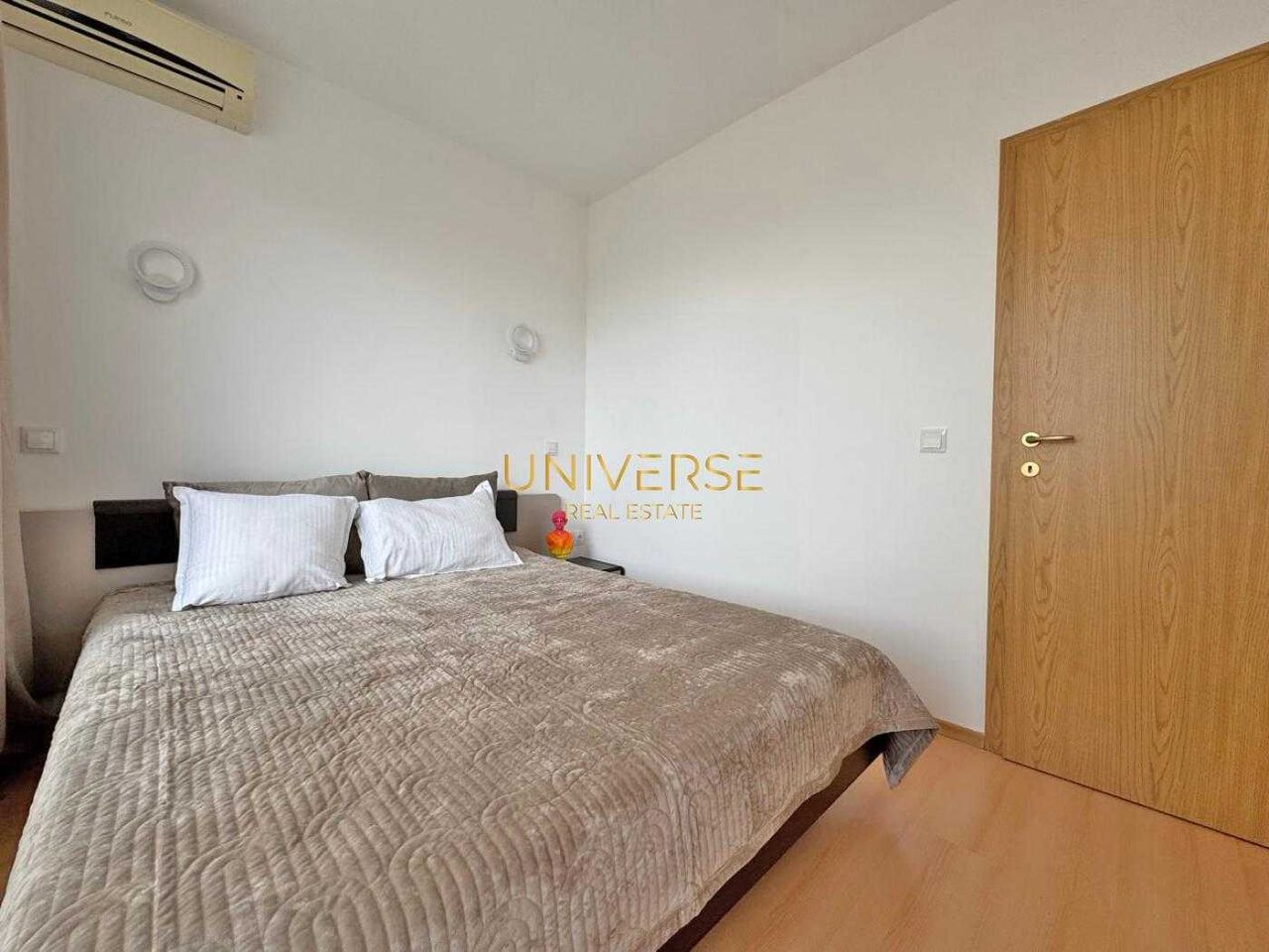 Продава се Двустаен апартамент в к.к. Слънчев бряг - 83 кв.м за 1205 €/кв.м - Снимка #4