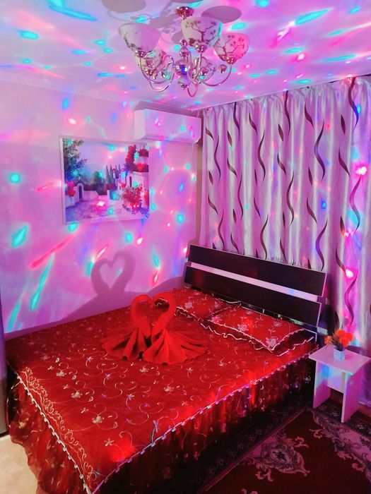 СМАРТ ТВ. Сутки/Почасово от 500/Ночь Встреча, Манаса 20/2