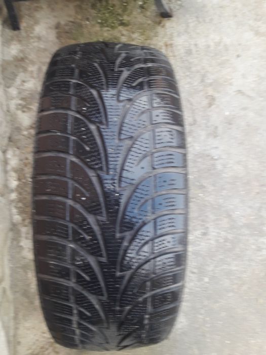 Vînd  4 buc cauciucuri 235/55R18.