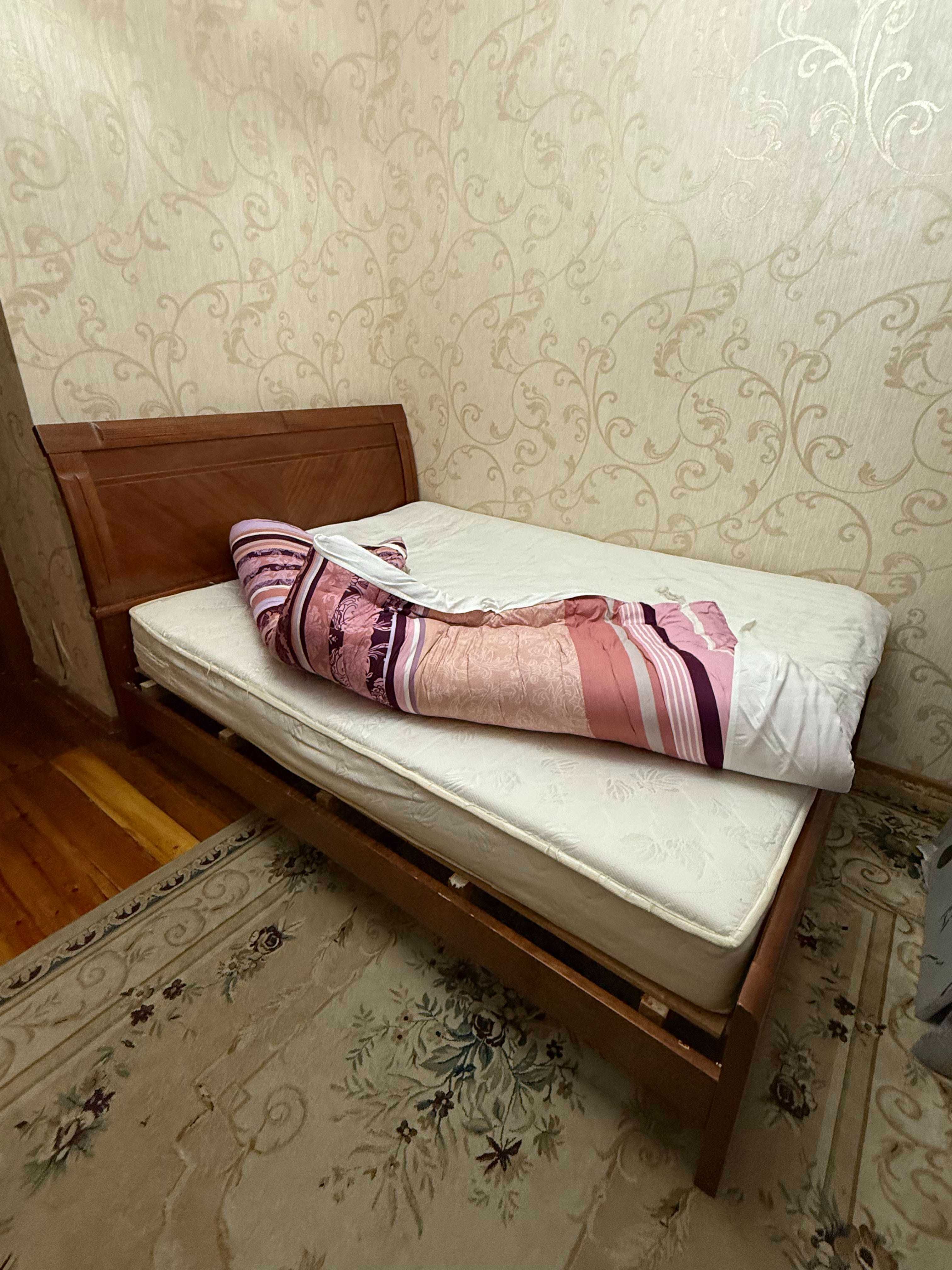 Продаются качественные двуспальные кровати