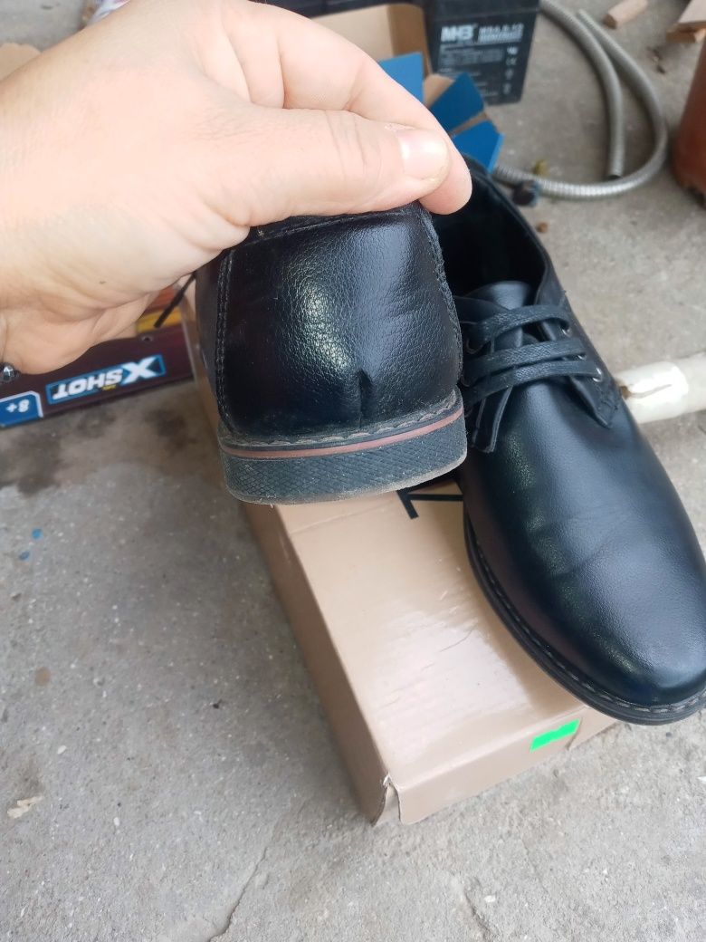 Обувки за момче(черни)