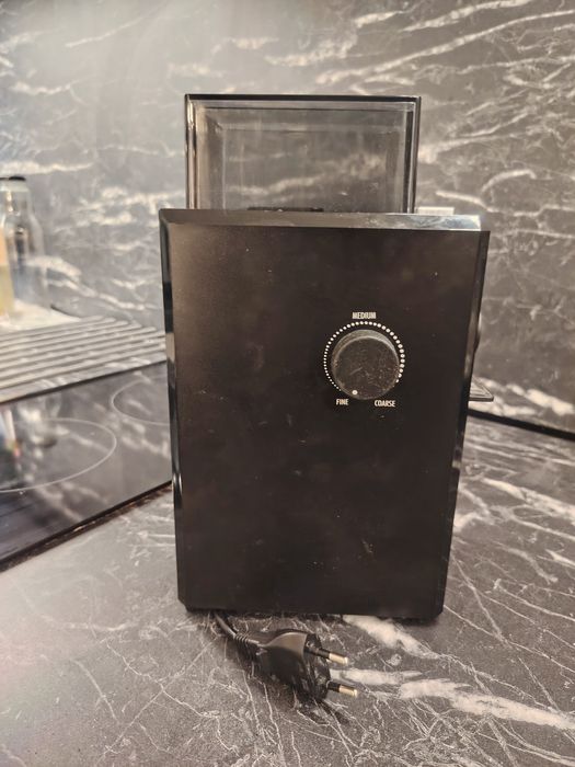 CRUPS КАФЕМАШИНА, еспресо-шварц кафе + кафемелачка DELONGHI