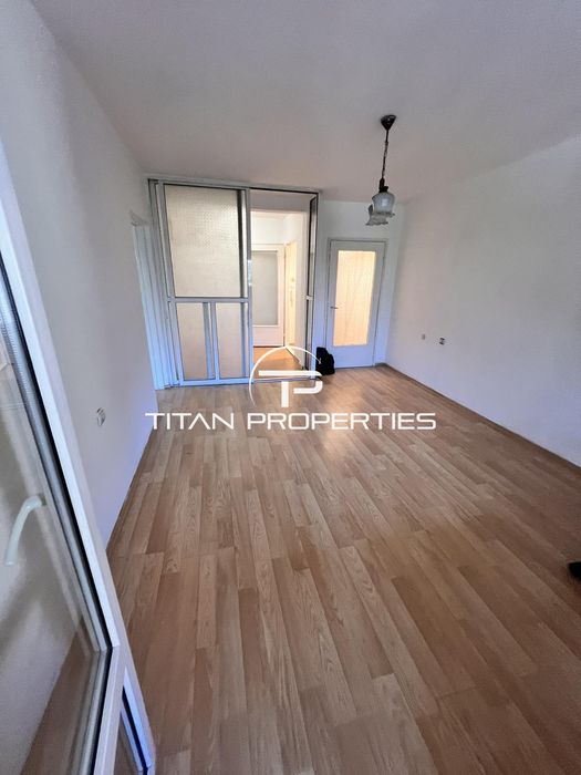 Дава се под наем Двустаен апартамент в Бургас, Зорница - 56 кв.м за 357 € - Снимка #1