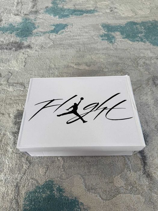 Air Jordan Retro 4 White Thunder