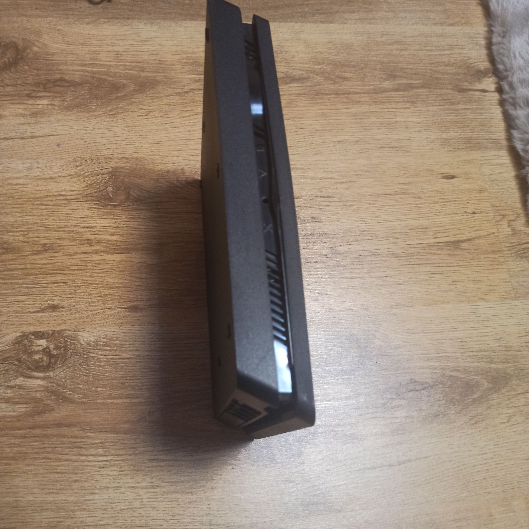 Продавам  PlayStation 4 

Състоян