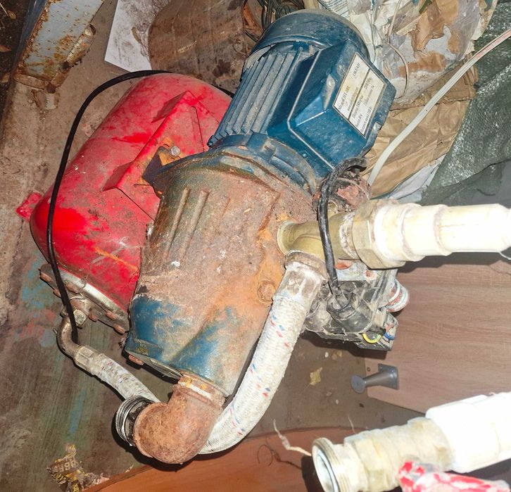 Продам насосную станцию (установку)