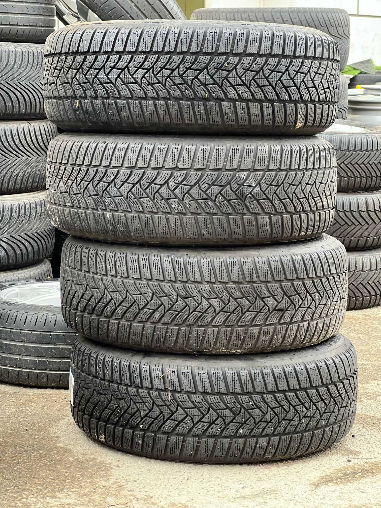 Зимни гуми 215 55 17 Dunlop Winter Sport 5 3421 без лепенки и фитили