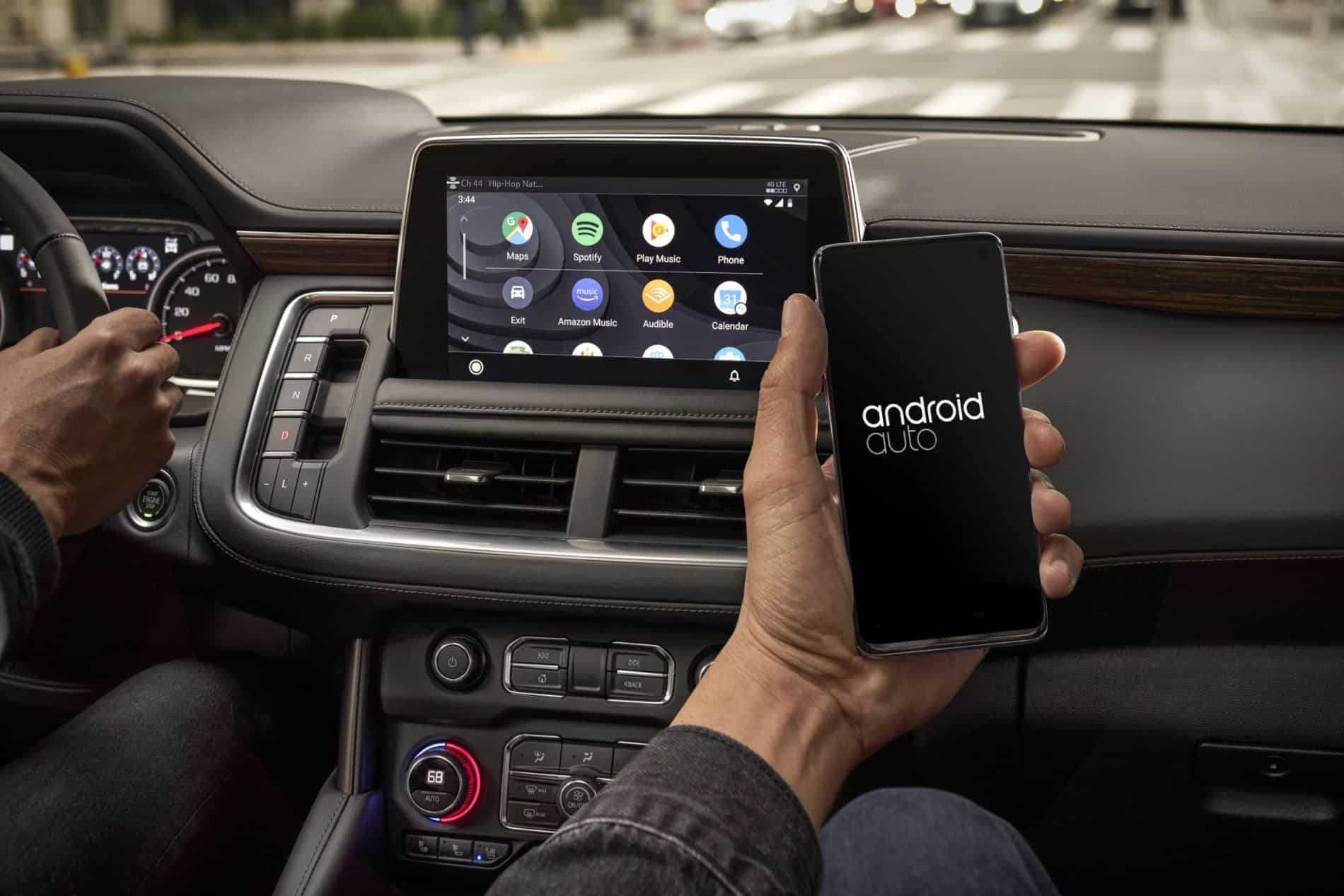 Софтуерно инсталиране на Android Auto и Apple CarPlay