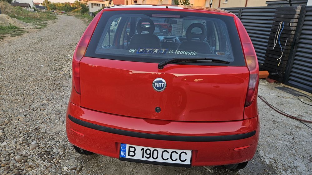 Vand Fiat Punto 2004 impecabil