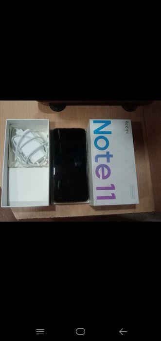 Продается мобильный телефон. Новый.Нот 11.Цена за телефон.