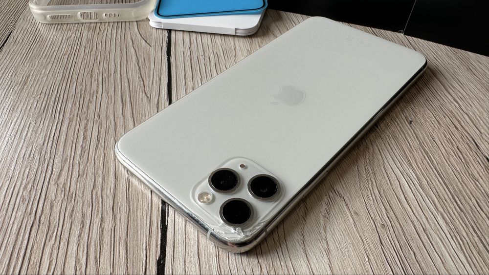 iPhone 11 Pro Max 64 GB