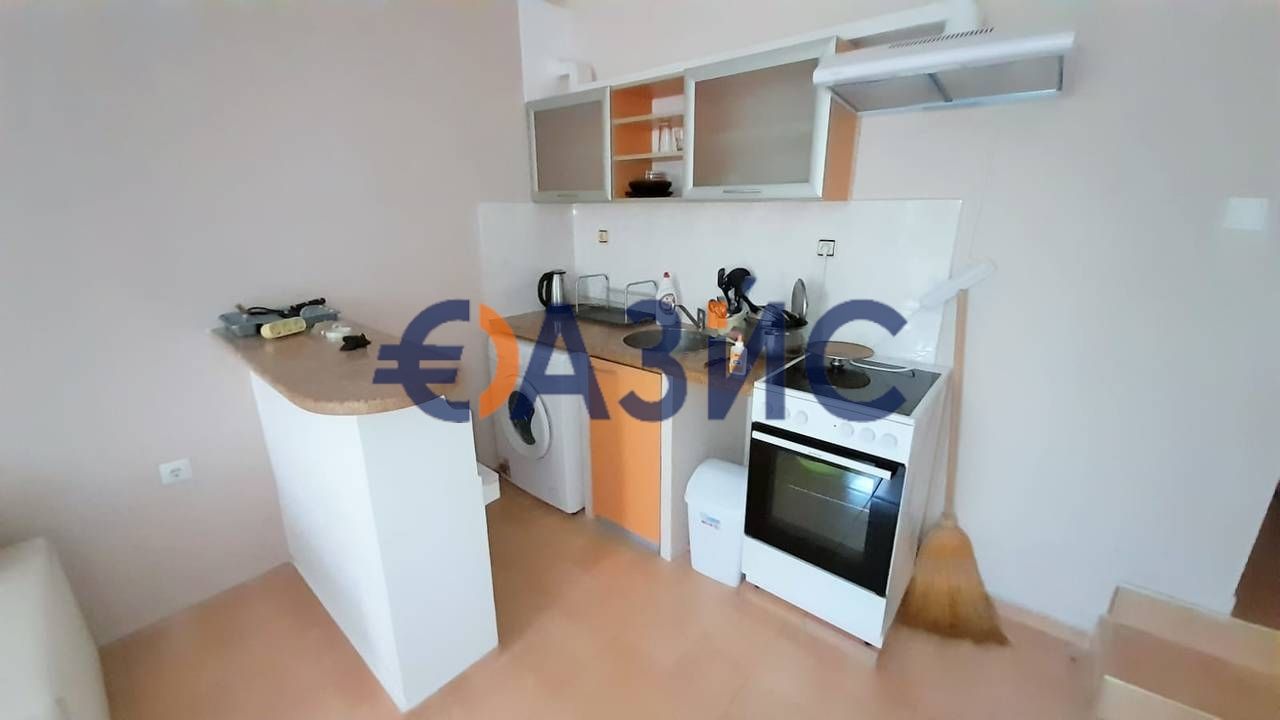 Продава се Четиристаен апартамент в Свети Влас - 118 кв.м за 873 €/кв.м - Снимка #11