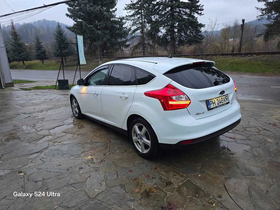 Vând Ford Focus,an 2013 ,motor 1.0 ecoboost ,benzina!